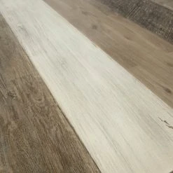 MACABANE Tables à Manger Table à Manger En Acacia Et Pieds En Métal Noir L200 -Marquee Magasin table a manger en acacia et pieds en metal noir l200 3