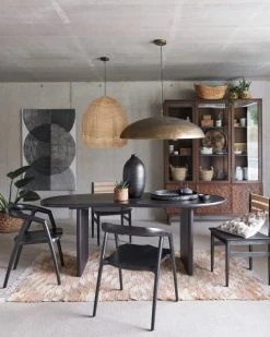 Maisons Du Monde Tables à Manger Table à Manger Ovale En Bois De Manguier Massif Noir 6/8 Personnes L200 9 Maisons Du Monde Tables à Manger Table à Manger Ovale En Bois De Manguier Massif Noir 6/8 Personnes L200 -Marquee Magasin table a manger ovale en bois de manguier massif noir 6 8 personnes l200 1000 10 26 226059 4