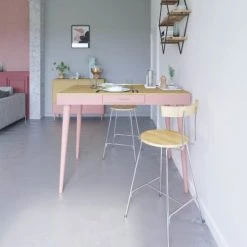 Symbiosis Tables à Manger Table Effet Bois Chêne Clair Et Rose Poudré -Marquee Magasin table effet bois chene clair et rose poudre 1