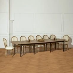 Robin Des Bois Tables à Manger Table En Chêne Et Pieds Peints 378 Cm Patine Antiquaire Noire -Marquee Magasin table en chene et pieds peints 378 cm patine antiquaire noire 1